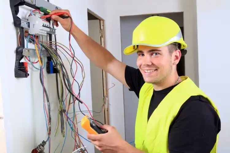 elektricien Biezenmortel